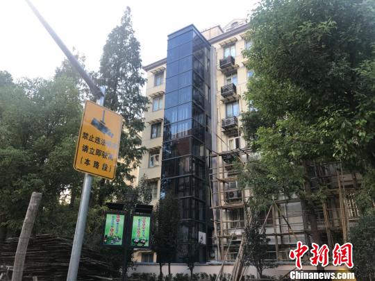 上海基層社區(qū)：三方合力破解老式公房加裝電梯難題