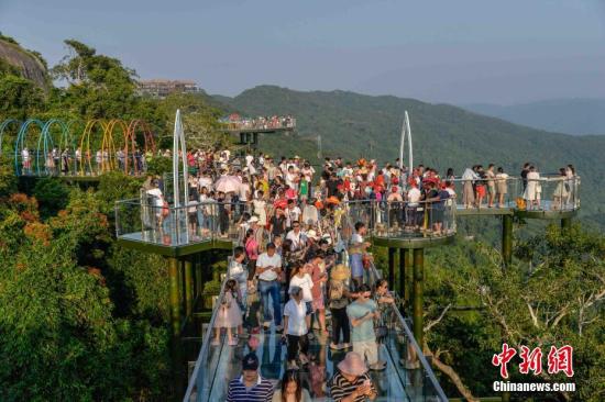 冷空氣和臺(tái)風(fēng)“齊鬧”國(guó)慶假期后半段 北方降溫南方雨