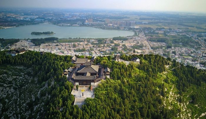 水泊梁山风景区推八方共域异姓一家免费游