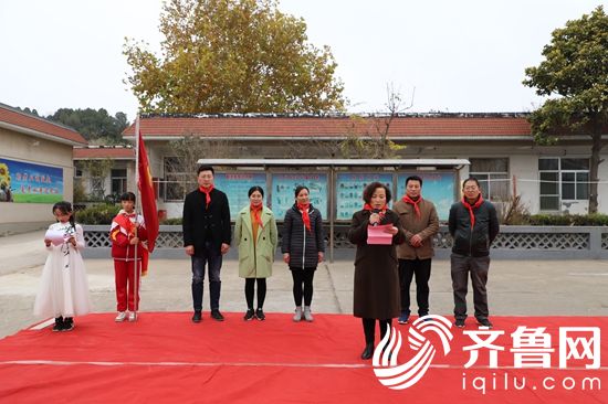 文昌中心小學紅領巾社會實踐活動基地掛牌儀式