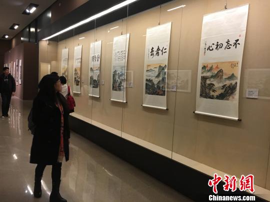 上海交大三位老教授辦展弘揚國粹精華 平均年齡超88歲