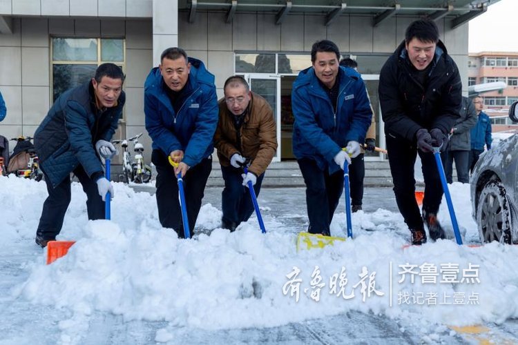 大雪時節下大雪，威海文登銀裝素裹