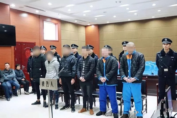 教唆未成年人設卡攔截車輛，寧陽“路霸”一審3人獲刑