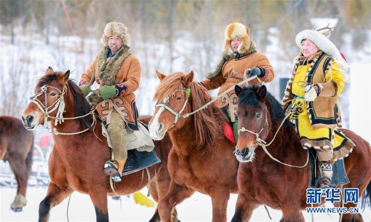 內蒙古鄂倫春冰雪“伊薩仁”開幕