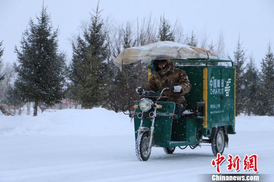 边境线上的邮递员:20余年风雪无阻甘当绿衣鸿雁