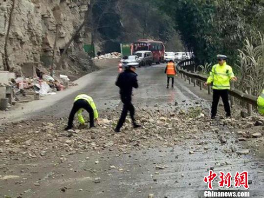 四川珙縣5.3級地震震中有房屋垮塌 暫無人員傷亡報告