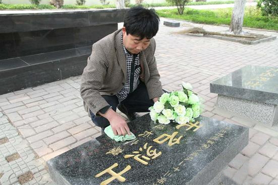 郵遞希望“火炬”，照亮英魂歸家路