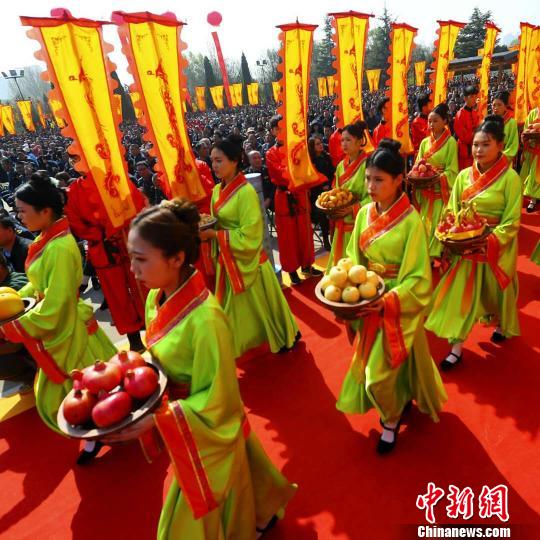 近萬名移民后裔的祭祖鄉音：洪洞大槐樹，我們回來了