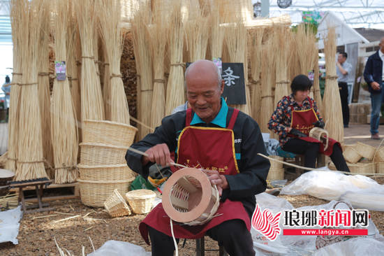 壮丽70年·奋斗新时代|小柳编托起临沭富民大经济
