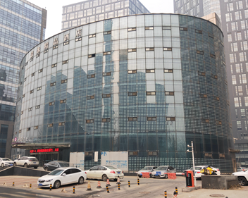 济南舜泰广场这栋楼再次"挂出"拍卖60天无人报名