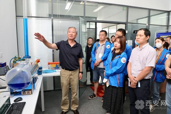 行走自貿區 | 創新科技求發展  數據助力“走出去” 采訪團走進高新區