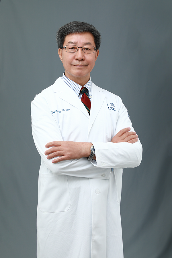 柳春明教授:凸嘴,小下巴求美者为何认定他?