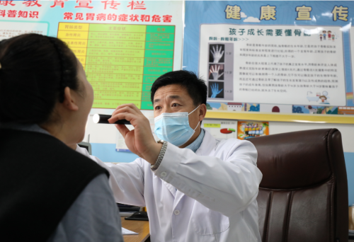 基层医生王长生: 20年扎根乡里护健康